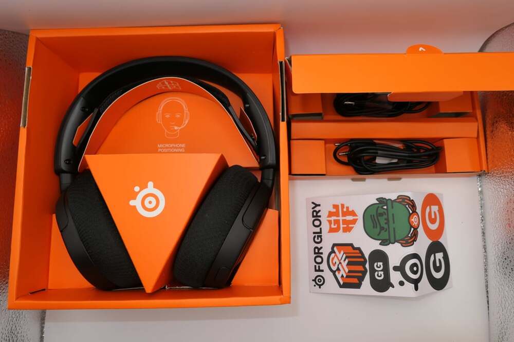SteelSeries Arctis Nova 1 Multi-System Wired Gaming Headset - Black